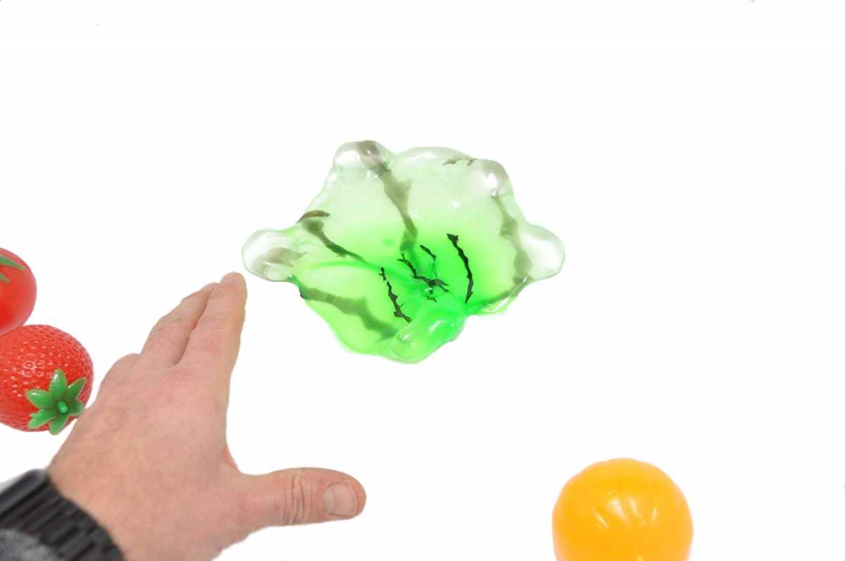 Quetsch FRÜCHTE KLATSCH Slime 4 Stück Frucht gefüllt mit Wasser - Scherzartikel haftet überall
